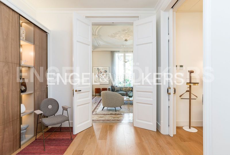 Foto 0c3b8254-8be5-4be6-aa7e-9275146739e6. Pis amb calefacció piscina a Dreta de l´Eixample Barcelona
