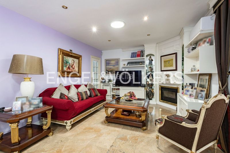 Foto 02755a76-e157-4822-a750-aa76378c1b82. Casa amb calefacció a Eixample Sant Joan Despí
