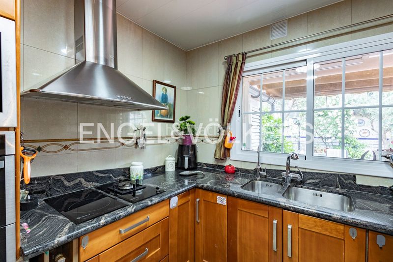 Foto d6e9aabd-9416-431d-82f0-56bfee20150e. Casa amb calefacció a Eixample Sant Joan Despí