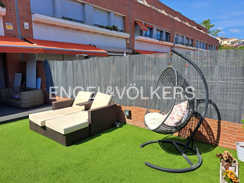 Foto 02319f79-3583-4ba4-a0b1-346c2615f705. Casa adossada amb calefacció aparcament piscina a Calella