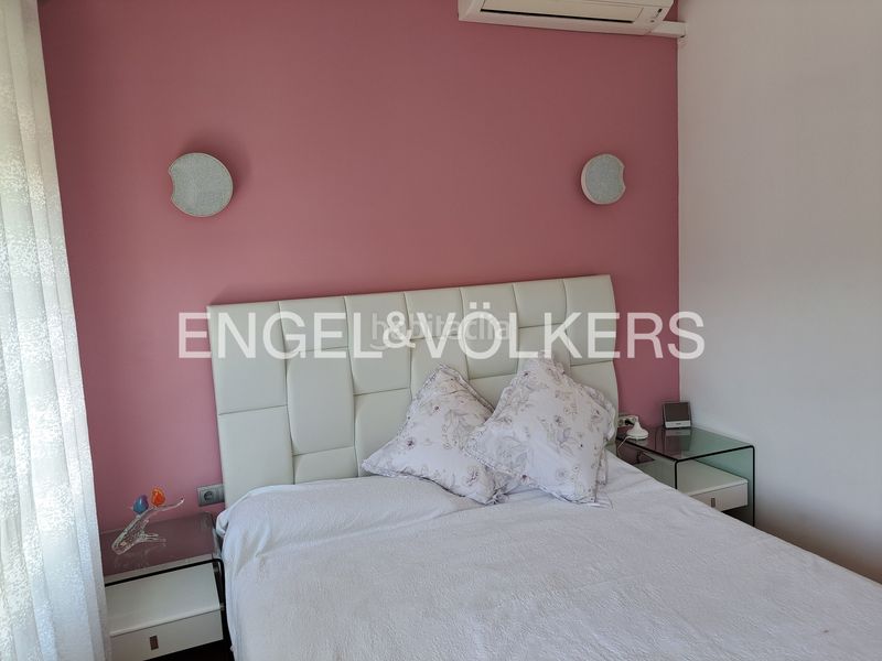 Foto fccfe06b-7285-4c60-a730-cc96d9315552. Casa adossada amb calefacció aparcament piscina a Calella
