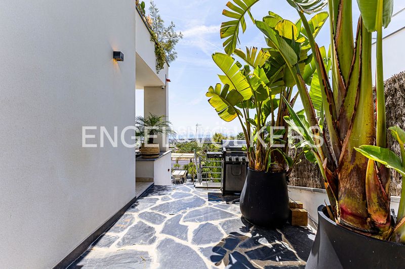Foto 47c9425d-4bfd-491b-88b2-a19348947519. Casa amb calefacció aparcament piscina a Vallpineda-Santa Bàrbara Sitges