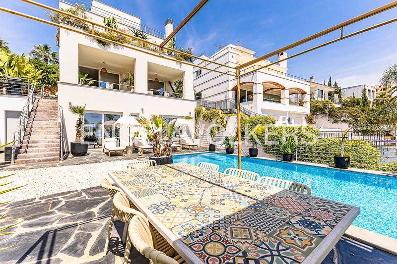 Foto fbde127f-fd2f-4a83-898d-692eec58f6a5. Casa amb calefacció aparcament piscina a Vallpineda-Santa Bàrbara Sitges