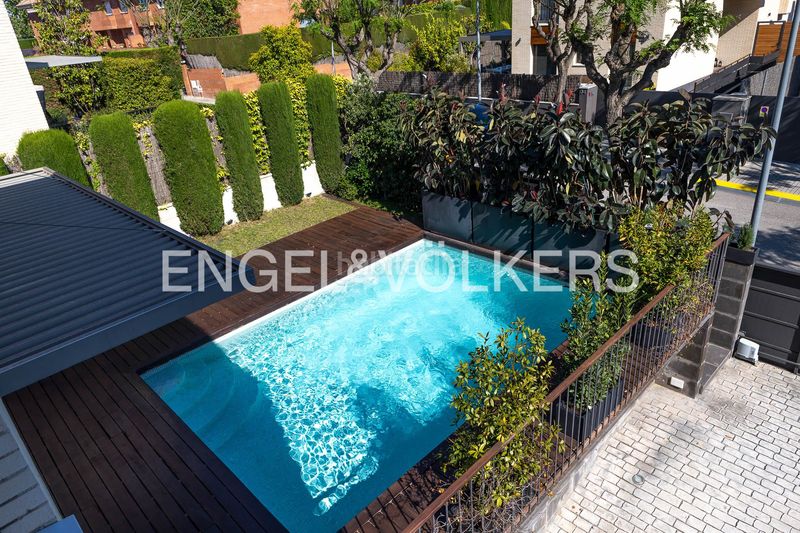 Foto 45badaf9-4342-4a18-9197-bc388792677d. Casa amb calefacció aparcament piscina a Vilassar de Dalt
