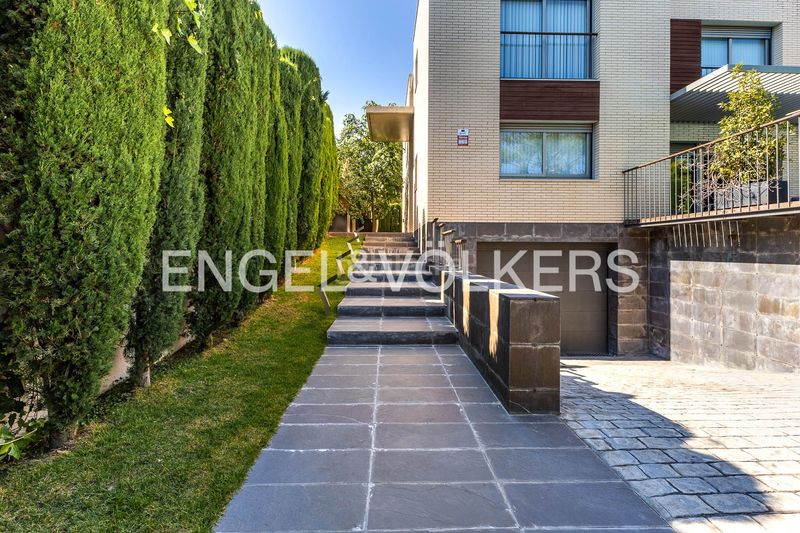 Foto a8d17c33-a3c8-4dba-8f76-c6ce210f5e2e. Casa amb calefacció aparcament piscina a Vilassar de Dalt