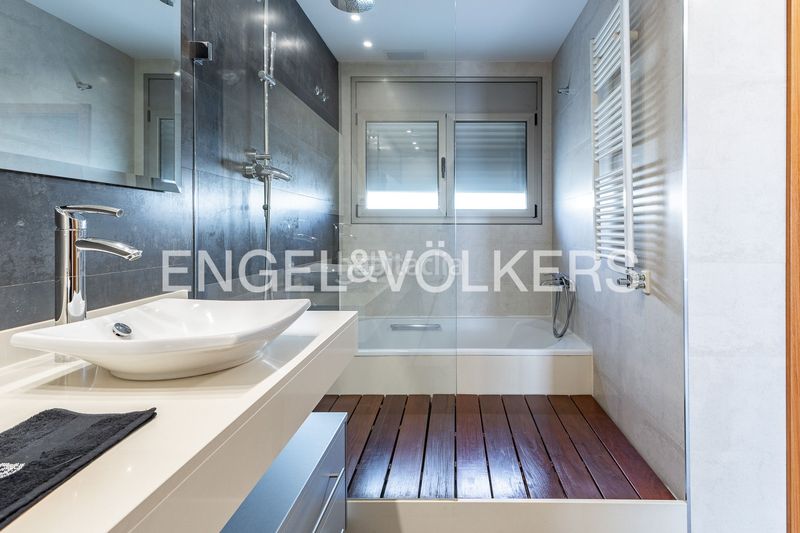 Foto ee871cbc-b73e-4a3c-86a5-d42f20f930d4. Casa amb calefacció aparcament piscina a Vilassar de Dalt