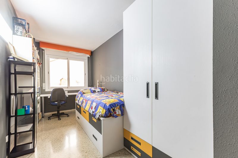 Foto 4865957b-82cb-4425-824f-784698387e71. Pis amb calefacció aparcament a La Teixonera Barcelona