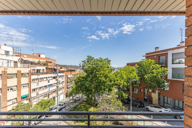 Foto ab4fe2c4-3b62-47e9-b406-03baab24af69. Pis amb calefacció aparcament a La Teixonera Barcelona