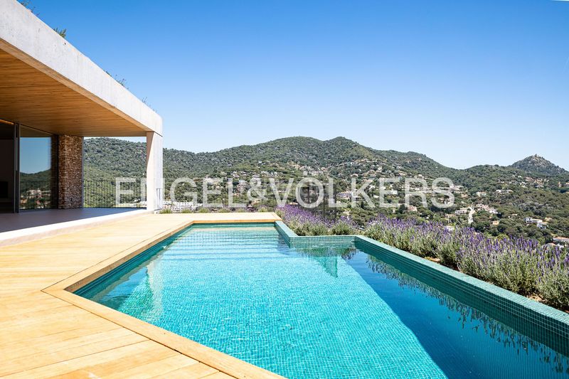 Foto abf4ba70-06f0-49df-a74a-18d59c745275. Casa amb calefacció aparcament a Cabrils