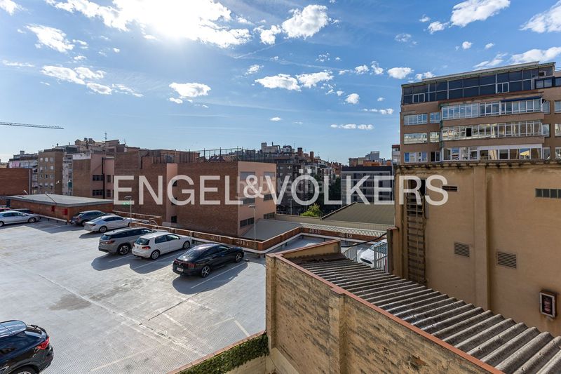 Foto a4711462-f5db-4edd-b802-b4a322eff14c. Pis amb calefacció a Sant Gervasi - Galvany Barcelona