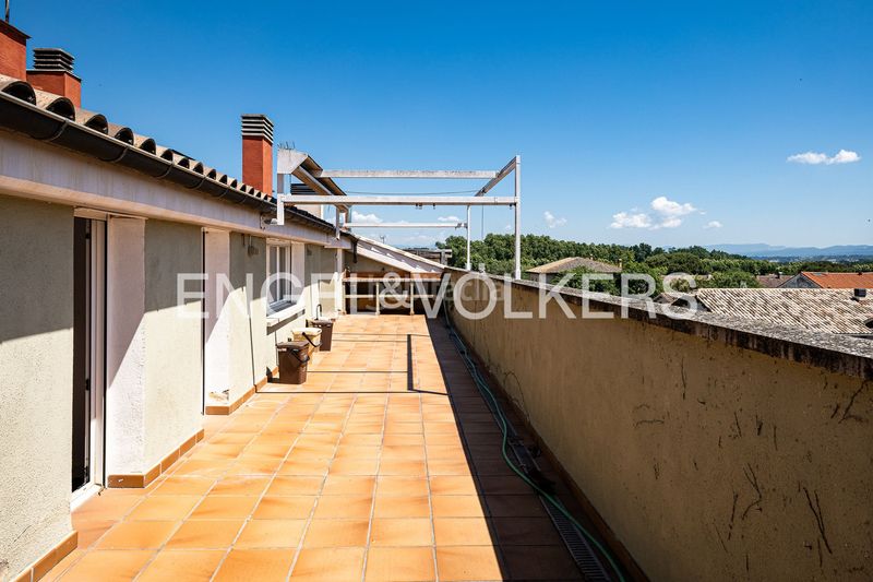 Foto f0fbd692-7b48-4bd1-b781-62479f2383b2. Pis amb calefacció aparcament a Tona
