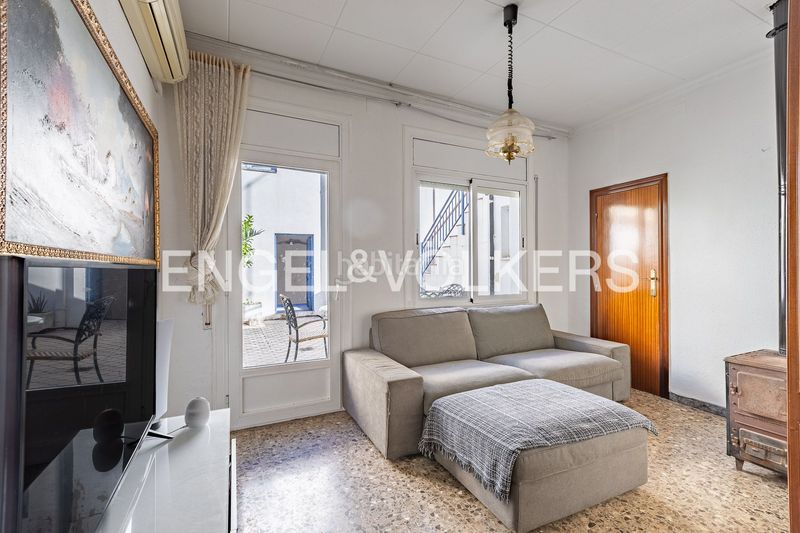 Foto f4e5eb6b-1316-46f0-9a2c-a8968ee95279. Casa amb calefacció a Ca n'Oriac Sabadell