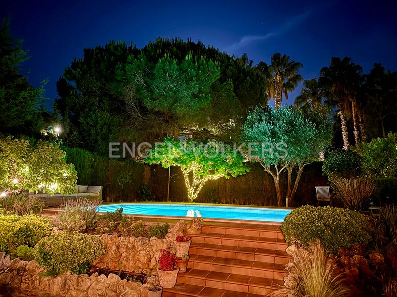 Foto 94db689a-c418-429a-ae26-8a7e14658820. Casa amb calefacció aparcament piscina a Gava Mar Gavà