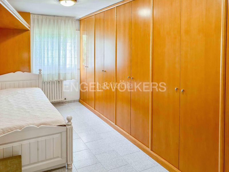 Foto a8ee5061-4322-4cd0-ba36-90568fceba4d. Casa amb calefacció aparcament piscina a Gava Mar Gavà