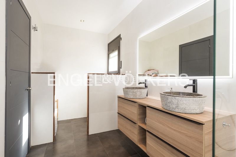 Foto abc77238-2fa5-473b-84cc-0aedbeae4842. Casa amb calefacció aparcament piscina a Olivella