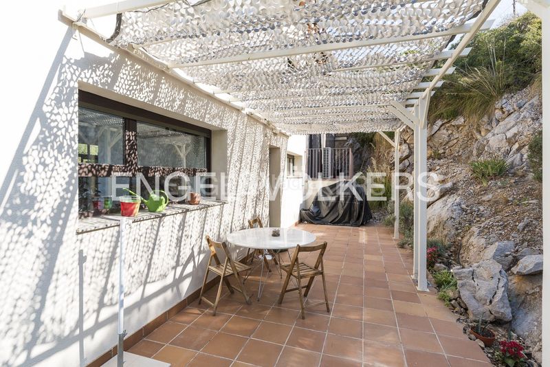 Foto b6953456-5f7d-480c-812e-40414b07ec2a. Casa amb calefacció aparcament piscina a Olivella