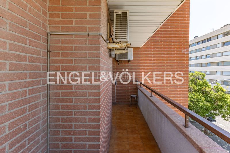 Foto 24870235-8305-4fc7-9331-921f4335a7e7. Pis amb calefacció aparcament piscina a Sant Ramon - Maternitat Barcelona