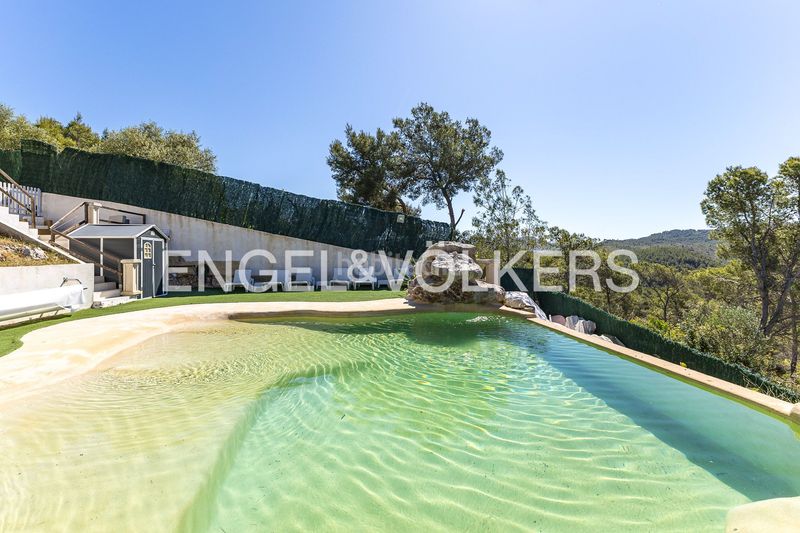 Foto f357d069-4a26-4804-8e13-2ffb95d3da04. Casa amb calefacció piscina a Can Lloses - Can Marcer Sant Pere de Ribes