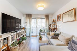 Pis a Sant Genís dels Agudells. Piso de 80 m2 con balcón y ascensor  en penitentssan genís dels