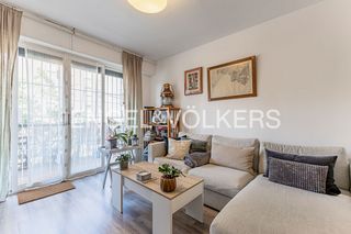 Piso en Sant Genís dels Agudells. Piso de 80 m2 con balcón y ascensor  en penitentssan genís dels