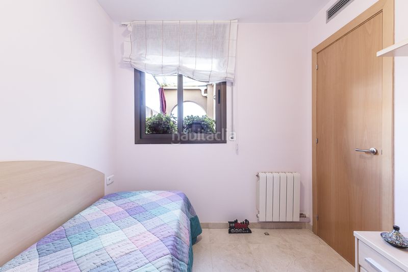 Foto ab0cc0b7-1363-4f7d-bcf4-23e8c65ff790. Casa amb calefacció aparcament a La Font d´en Fargues Barcelona