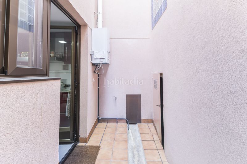 Foto cbae4d34-af02-43ac-b5b5-f7395b4b472d. Casa amb calefacció aparcament a La Font d´en Fargues Barcelona