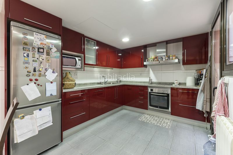 Foto e632b3db-5d47-4ec6-9739-68d017d281b2. Casa amb calefacció aparcament a La Font d´en Fargues Barcelona