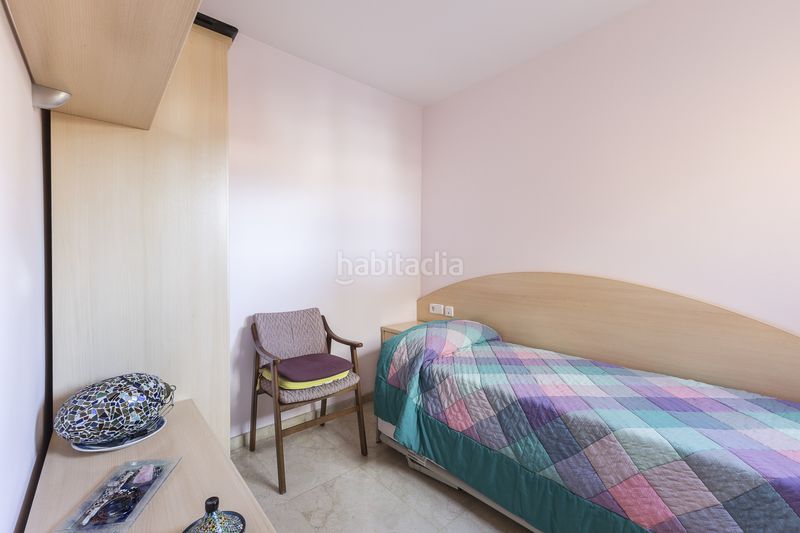 Foto f6ae910c-5ade-44c5-8172-82b84aa47559. Casa amb calefacció aparcament a La Font d´en Fargues Barcelona