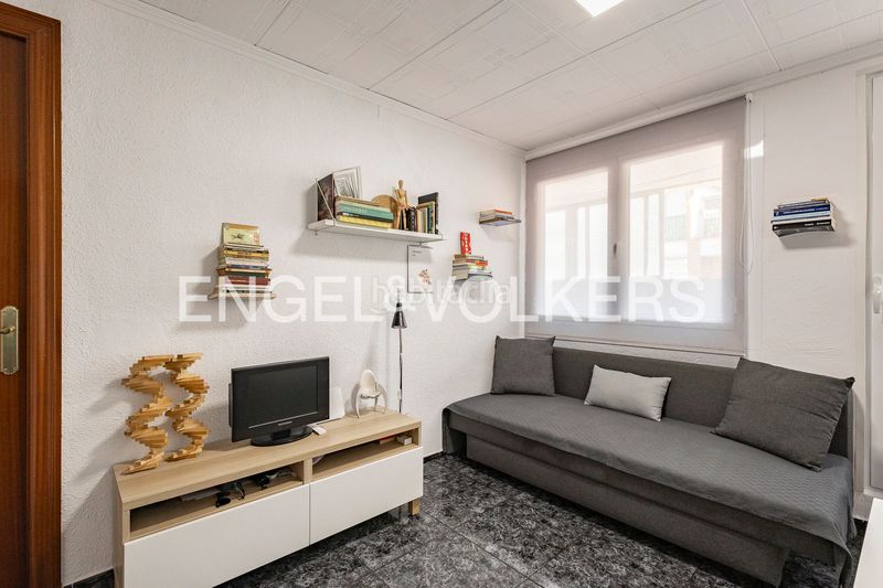 Foto f34b76fe-c0ce-4ee9-a999-40ae5b8092be. Pis amb calefacció a Can Vidalet Esplugues de Llobregat