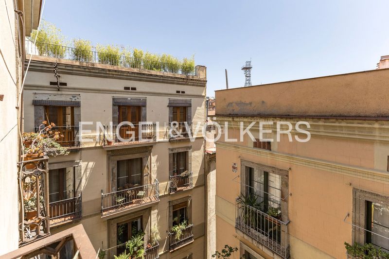 Foto 78b1c186-ac30-4ab9-9b34-773d57a75227. Pis amb calefacció a Gòtic Barcelona
