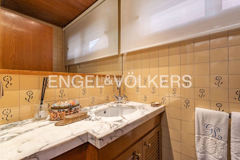 Foto a7489f27-3a9b-48f2-b52f-4f1f12a92745. Casa amb calefacció aparcament a Matadepera