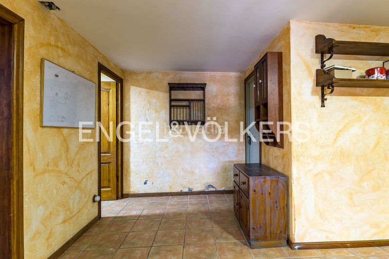 Foto 5b7f9e2b-3b47-4435-9296-5eba12aa2668. Casa amb calefacció aparcament piscina a Begues