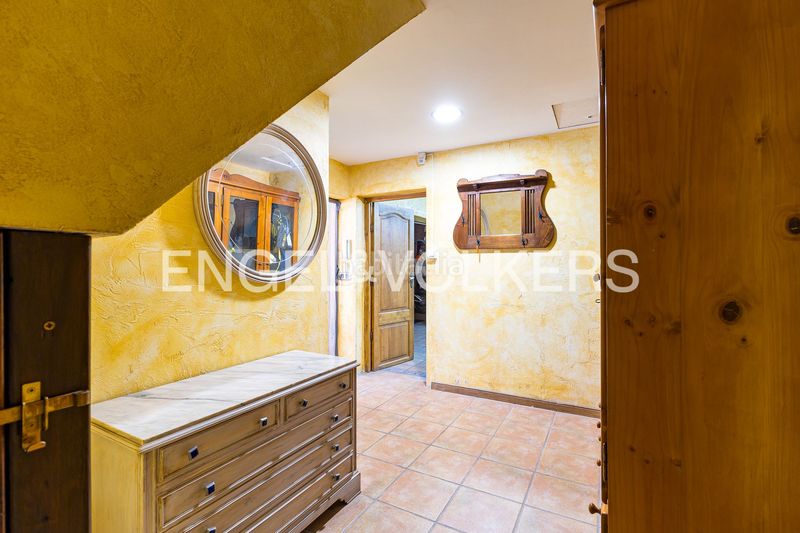 Foto 6f93f6a3-07d3-4181-9257-af9e1197f525. Casa amb calefacció aparcament piscina a Begues