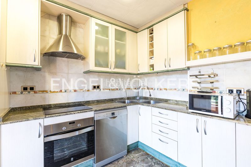 Foto df7aa193-aa02-4dd1-b30a-ce934c1a2f42. Casa amb calefacció aparcament piscina a Begues