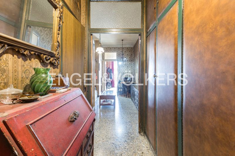 Foto 3c080932-5d54-4456-b514-9e08ea93cfb4. Pis amb calefacció a Dreta de l´Eixample Barcelona