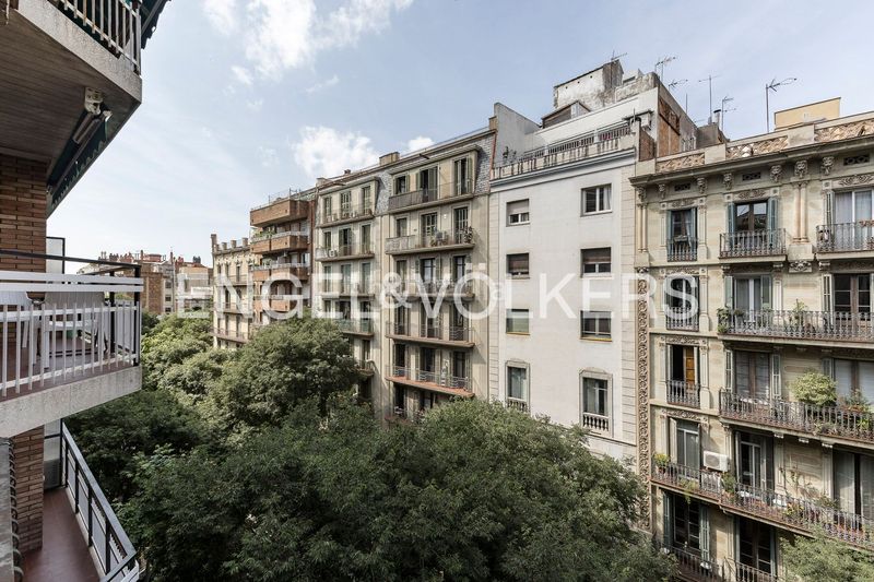 Foto f0a51a3d-2db5-436b-bb15-42c93aa26790. Pis amb calefacció a Dreta de l´Eixample Barcelona
