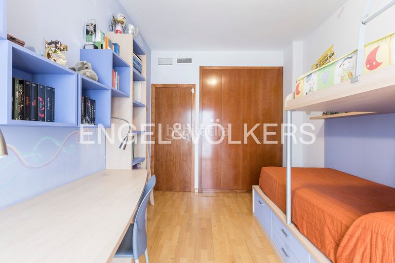 Foto cc9f3f44-774f-4961-ba53-0dbd0ad7029d. Pis amb calefacció aparcament a Poblenou Barcelona