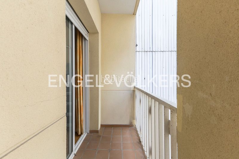 Foto e4bcc69c-e63c-418a-80c2-e48913dc2128. Pis amb calefacció aparcament a Poblenou Barcelona
