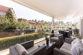 Pis  Carrer maria benlliure. Exquisito  piso en el golf sant cugat