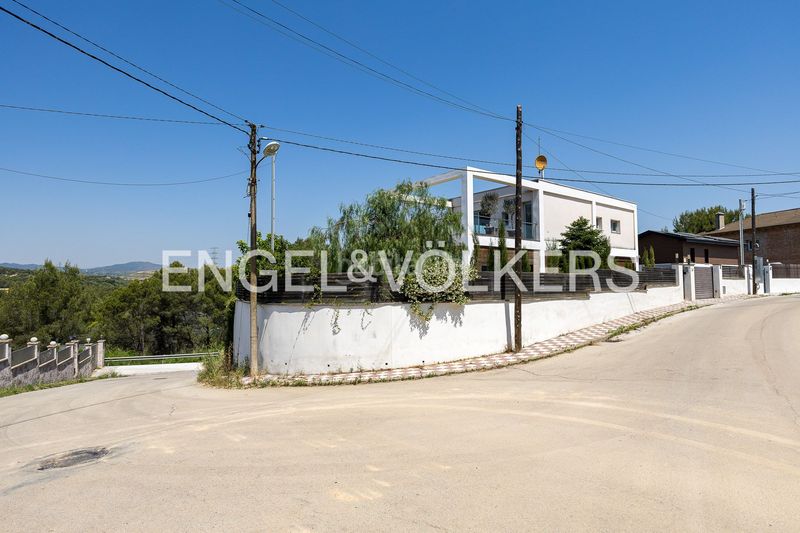 Foto 0c12ea49-1c69-405c-aafb-c42ef52dc773. Casa amb calefacció aparcament a Masquefa