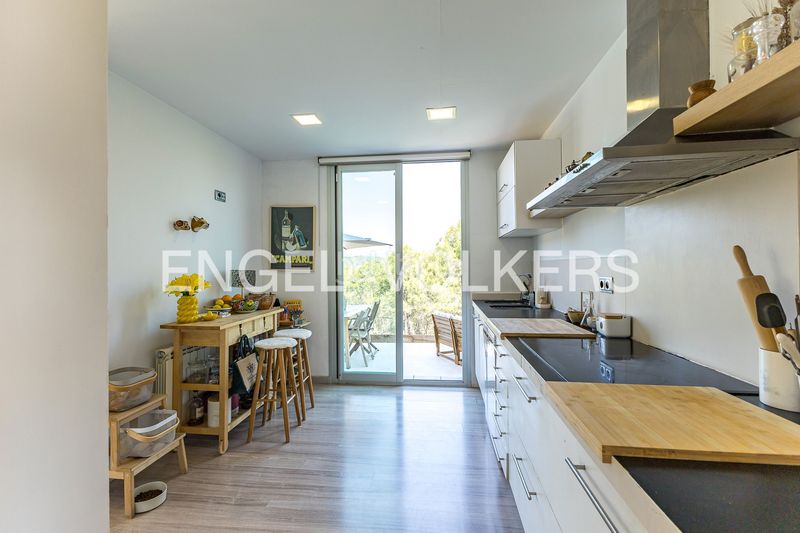 Foto f497ebef-2b15-435b-b748-4486d7d90674. Casa amb calefacció aparcament a Masquefa