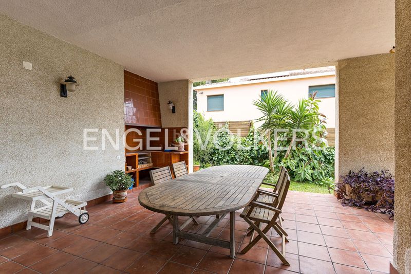 Foto f93d6fb9-640c-4e47-9c40-87f003113d6e. Casa amb calefacció aparcament piscina a Urbanitzacions de Llevant Tarragona