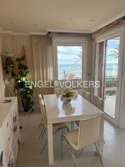 Rent Flat in Maritim. Apartamento temporal en primera línea de playa en cubelles