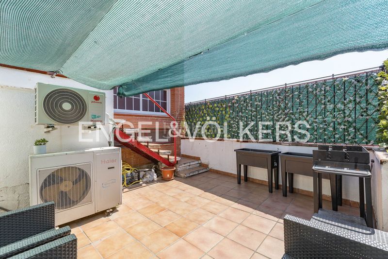 Foto 7722abd7-58aa-428e-9354-9f46bebb484c. Casa amb calefacció aparcament a Torrent del Capellà Sabadell