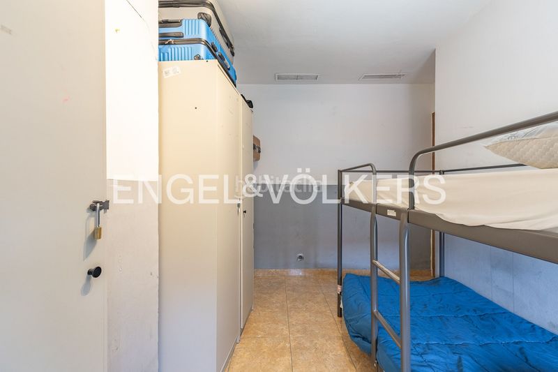 Foto b6516ca9-1cf4-4673-9362-f4e8da719013. Casa amb calefacció aparcament a Torrent del Capellà Sabadell