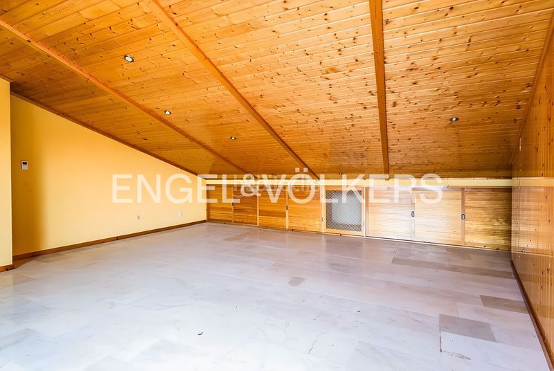 Foto 7a783afa-3684-47ba-b144-7e0940fe8009. Casa amb calefacció aparcament piscina a Nou Eixample Nord Tarragona