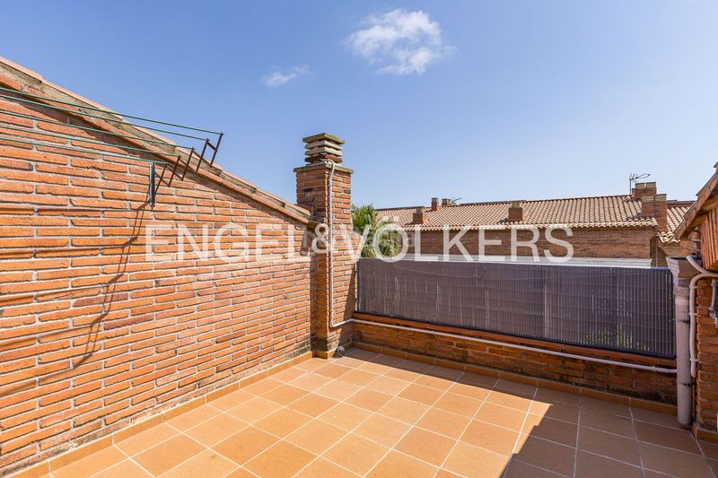 Foto a24075b7-c704-4edf-80bd-aabf63a5cb9b. Casa amb calefacció aparcament piscina a Nou Eixample Nord Tarragona