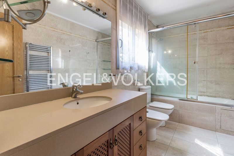 Foto 09eb26ee-6cc3-4d15-a856-3e8476c984fe. Casa amb calefacció aparcament piscina a Nucli Urbà Argentona