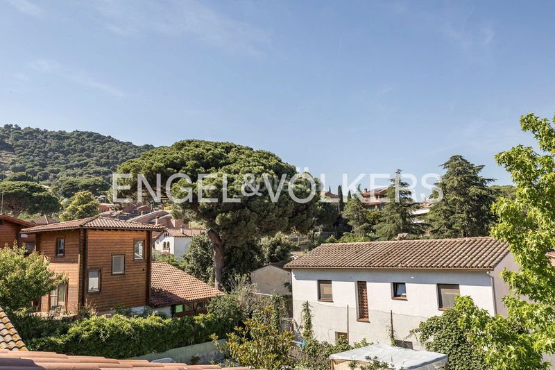 Foto 0c1d53b3-3b1d-43eb-adba-714f8bece56b. Casa amb calefacció aparcament piscina a Nucli Urbà Argentona