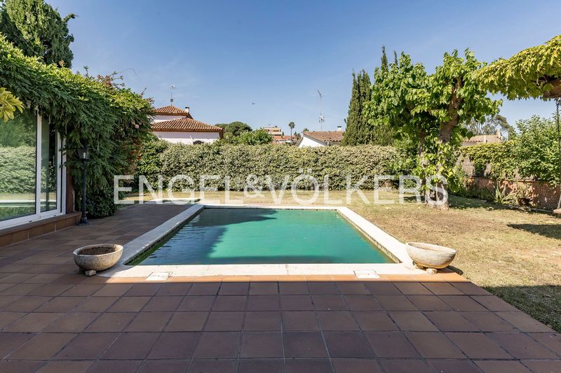 Foto 2a44637a-c398-4ff6-85b7-daf28a040af9. Casa amb calefacció aparcament piscina a Nucli Urbà Argentona